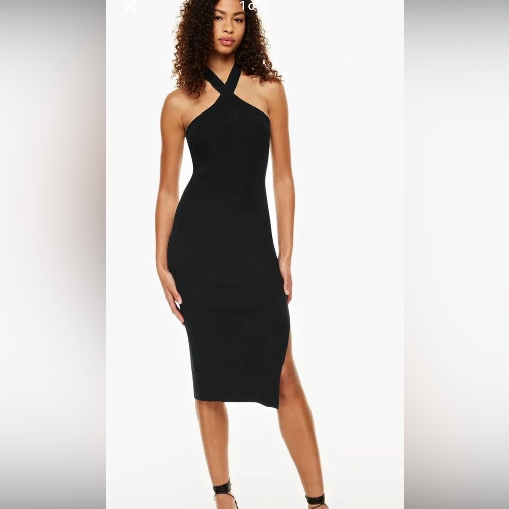 Aritzia Wilfred Cayenne Halter Dress Knit Midi in Black
perfect condition babton